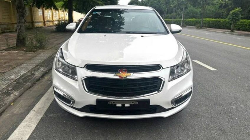 Bán xe Chevrolet Cruze LT 1.6 MT – 2015 Cũ