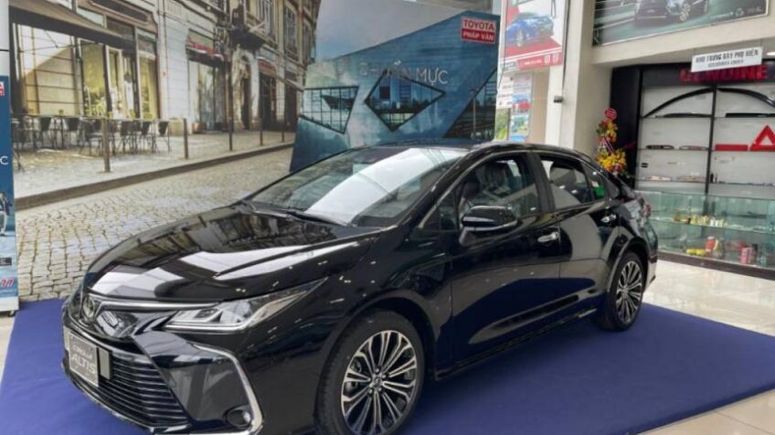 Bán xe Toyota Corolla Altis 1.8V AT – 2024 Mới