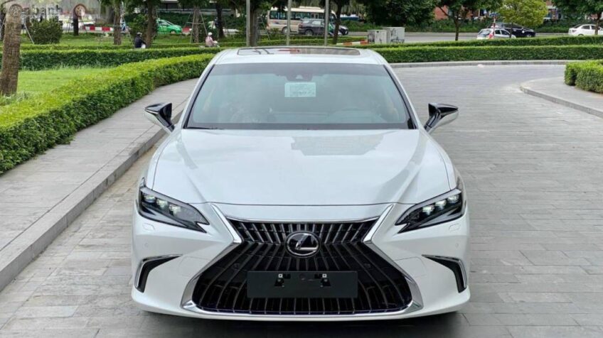 Bán xe Lexus ES 250 AT – 2023 Mới