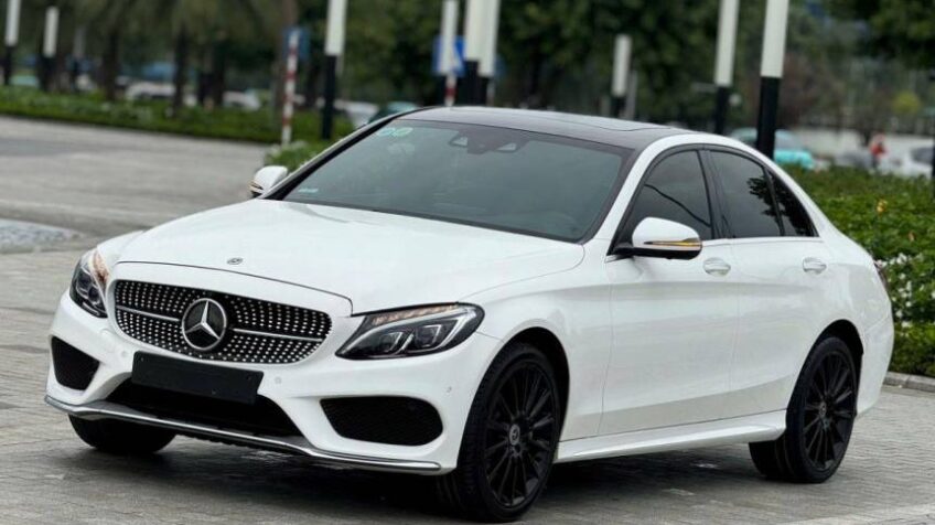 Bán xe Mercedes C class C300 AMG AT – 2018 Cũ