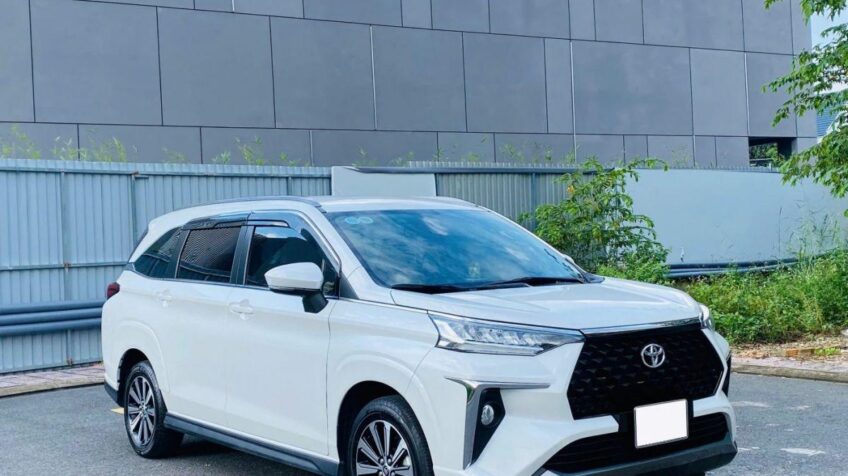 Bán xe Toyota Veloz Cross 1.5 CVT AT – 2023 Cũ