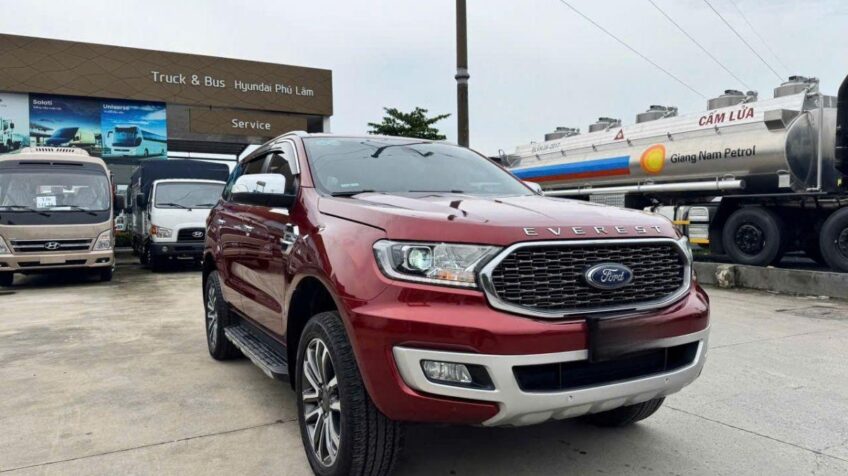 Bán xe Ford Everest Titanium 2.0L 4×2 AT – 2021 Cũ