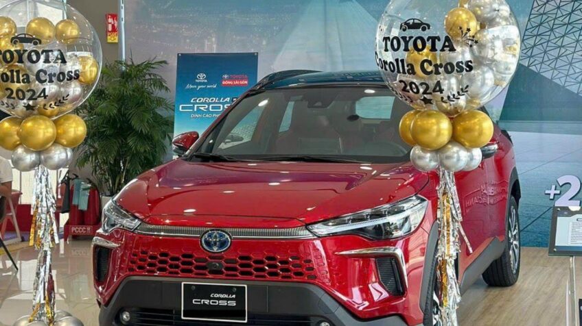 Bán xe Toyota Corolla Cross 1.8HEV AT – 2024 Mới