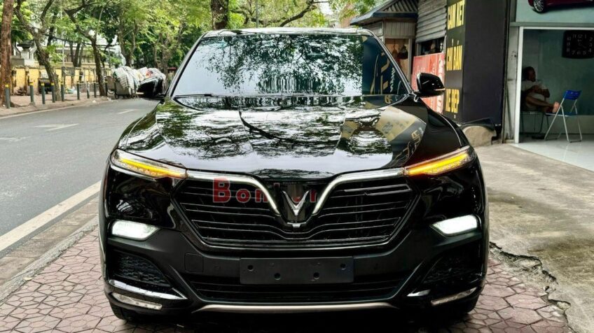 Bán xe VinFast Lux SA 2.0  AT – 2019 Cũ