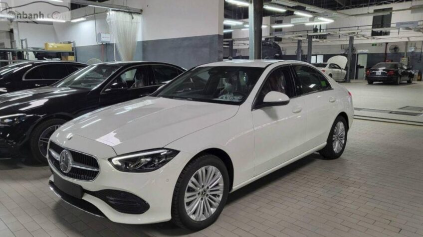 Bán xe Mercedes C class C200 Avantgarde AT – 2024 Mới