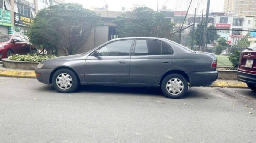 Bán xe Toyota Corona GLi 2.0 MT – 1993 Cũ
