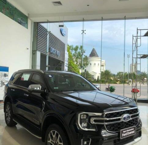 Bán xe Ford Everest Titanium Plus 2.0L 4×4 AT – 2024 Mới