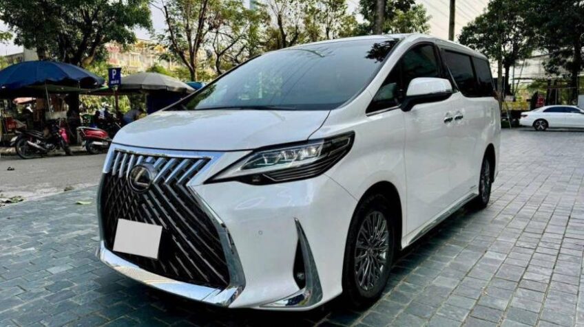 Bán xe Lexus LM 300h Royal Lounge AT – 2020 Cũ