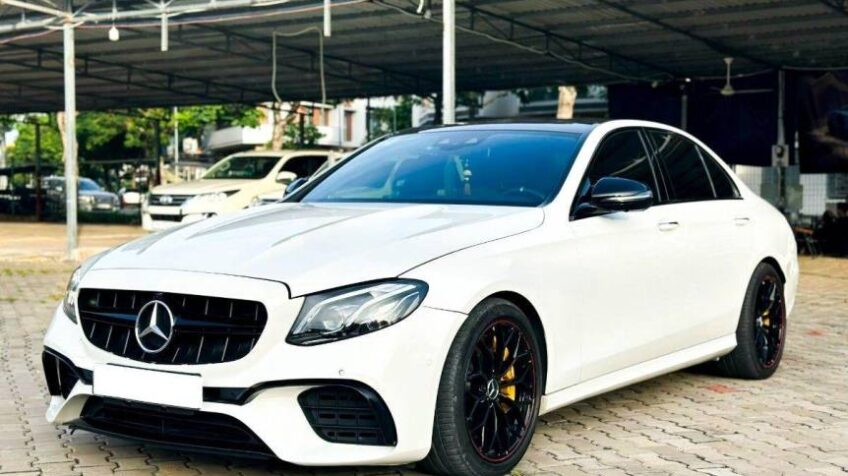 Bán xe Mercedes E class E300 AMG AT – 2020 Cũ