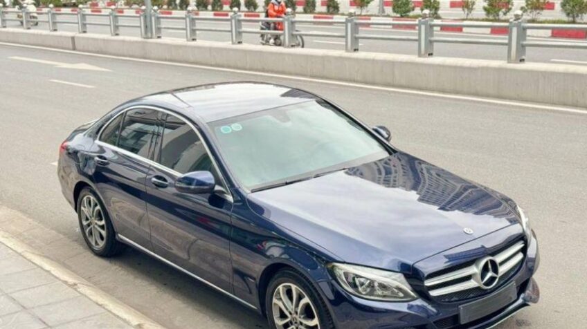 Bán xe Mercedes C class C200 AT – 2018 Cũ