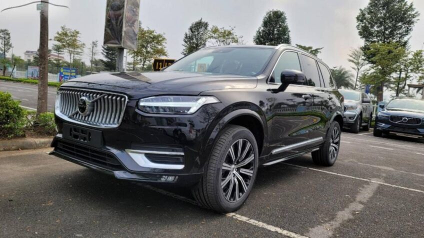 Bán xe Volvo XC90 Ultimate B6 AWD AT – 2024 Mới