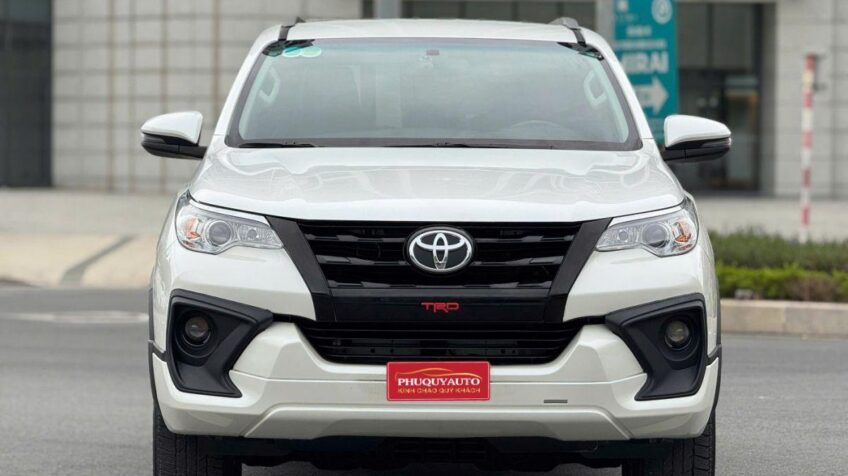 Bán xe Toyota Fortuner 2.7V 4×2 TRD AT – 2019 Cũ