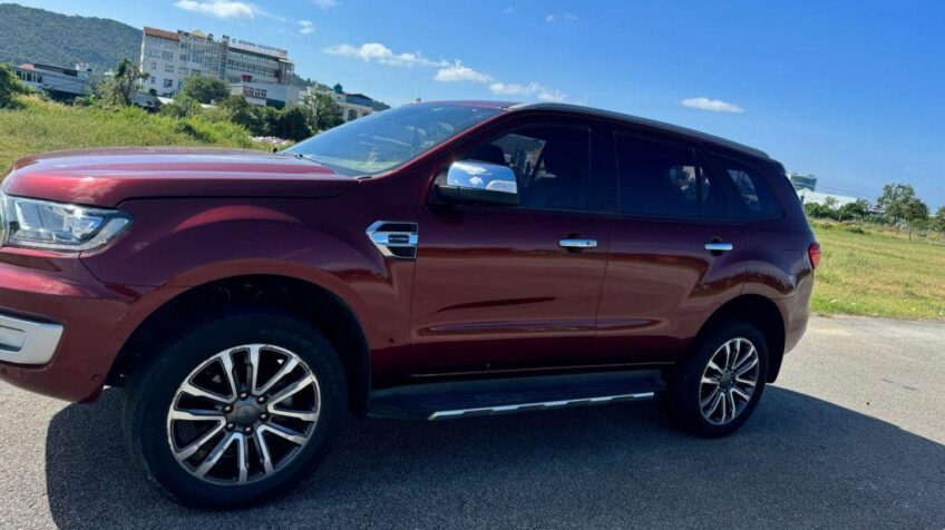 Bán xe Ford Everest Titanium 2.0L 4×4 AT – 2019 Cũ