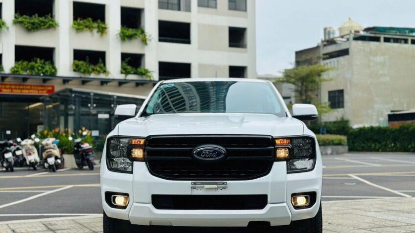 Bán xe Ford Ranger XLS 2.0L 4×2 AT – 2023 Cũ
