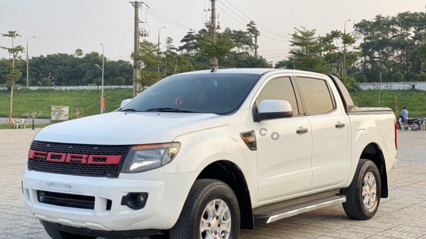 Bán xe Ford Ranger XLS 2.2L 4×2 AT – 2014 Cũ