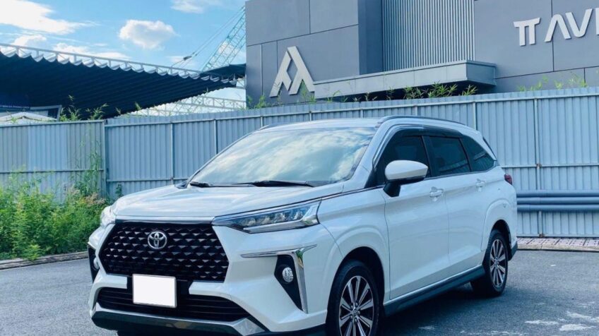 Bán xe Toyota Veloz Cross 1.5 CVT AT – 2023 Cũ