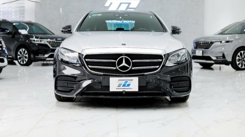 Bán xe Mercedes E class E300 AMG AT – 2020 Cũ