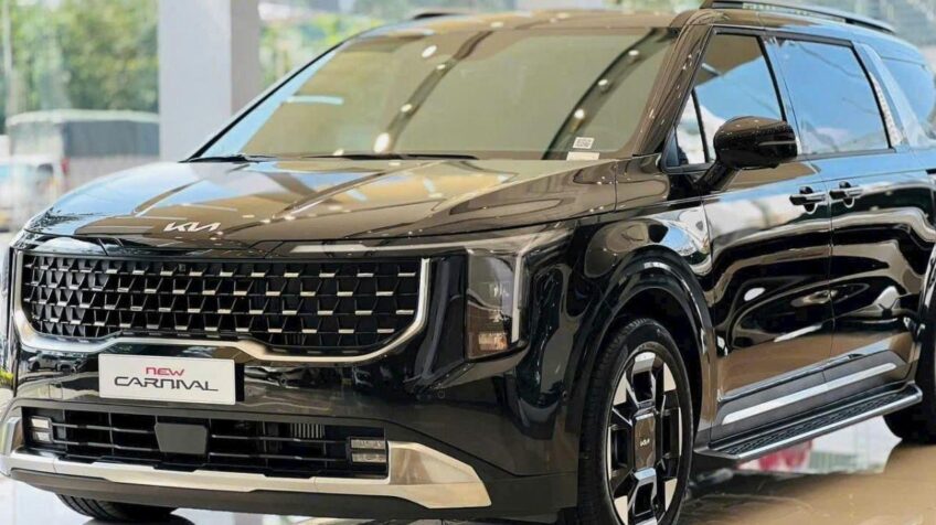 Bán xe Kia Carnival Signature 2.2D AT – 2025 Mới