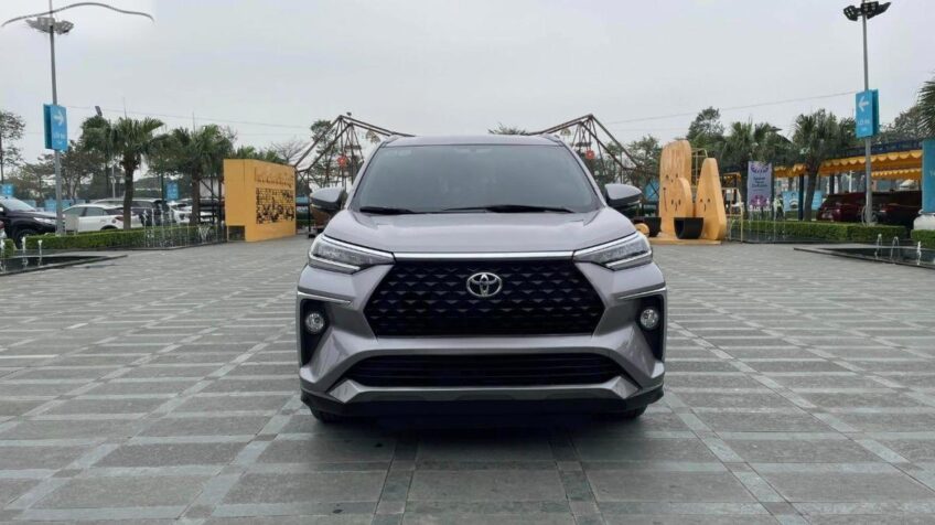 Bán xe Toyota Veloz Cross 1.5 AT – 2024 Cũ