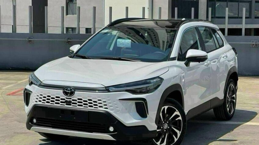 Bán xe Toyota Corolla Cross 1.8V AT – 2024 Mới