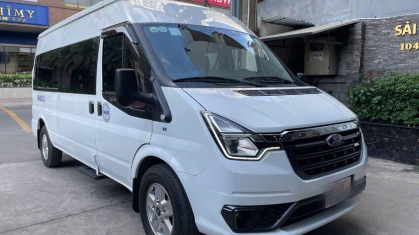 Bán xe Ford Transit Tiêu chuẩn MT – 2023 Cũ
