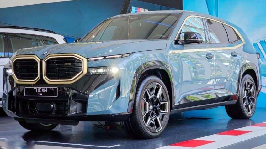 Bán xe BMW XM 4.4 V8 AT – 2023 Mới