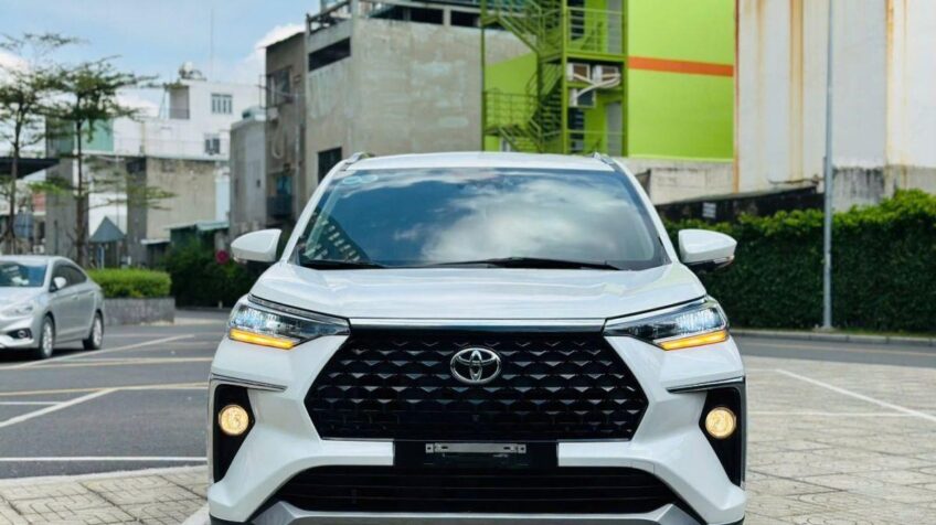 Bán xe Toyota Veloz Cross Top 1.5 CVT AT – 2023 Cũ