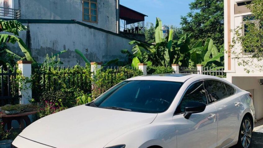 Bán xe Mazda 6 2.5 AT – 2015 Cũ