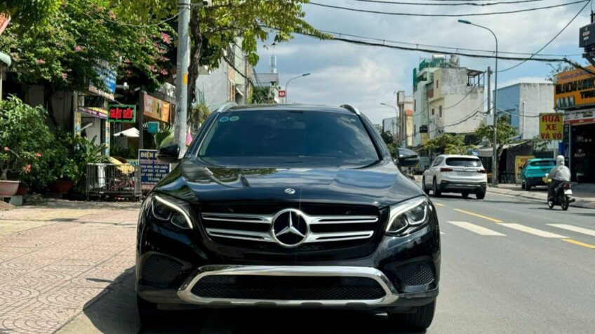 Bán xe Mercedes GLC 200 AT – 2018 Cũ