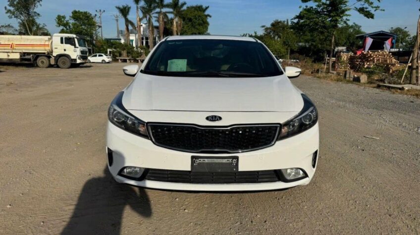 Bán xe Kia Cerato 1.6 AT – 2017 Cũ