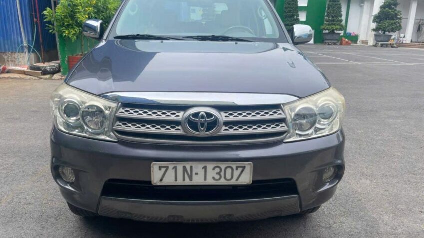 Bán xe Toyota Fortuner 2.7V 4×4 AT – 2010 Cũ