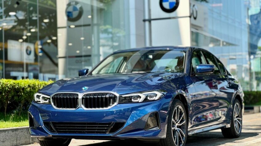 Bán xe BMW 3 Series 320i Sport Line AT – 2024 Mới