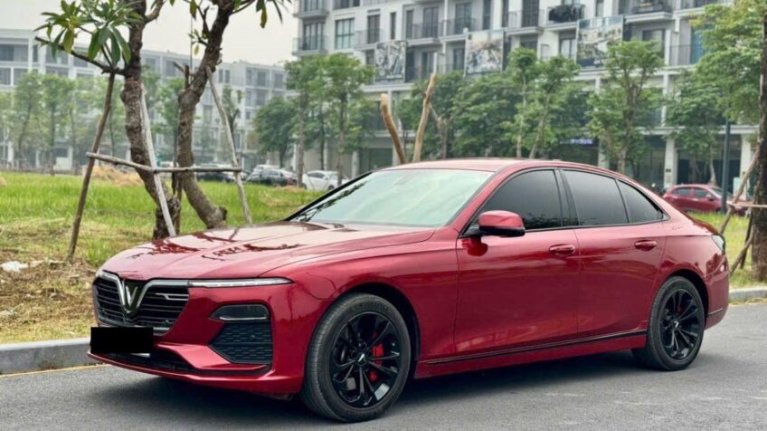 Bán xe VinFast Lux A 2.0 Tiêu chuẩn AT – 2022 Cũ