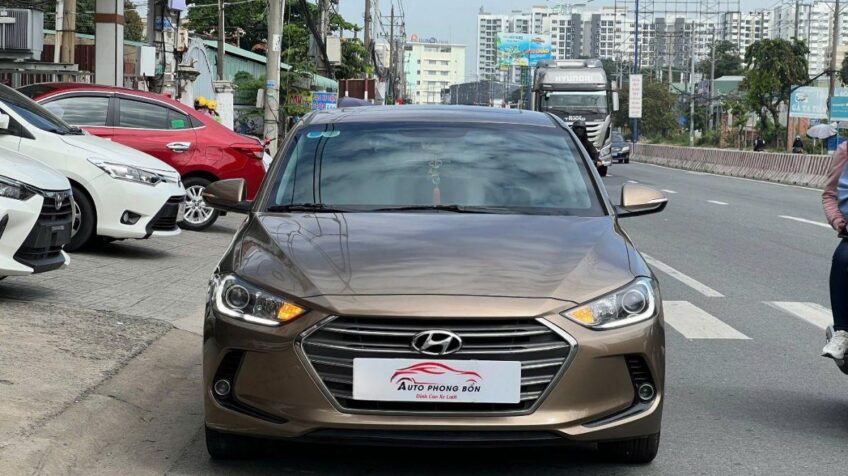 Bán xe Hyundai Elantra 2.0 AT – 2017 Cũ