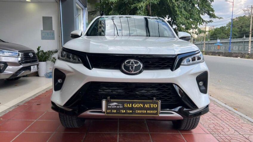 Bán xe Toyota Fortuner Legender 2.4L 4×2 AT – 2022 Cũ