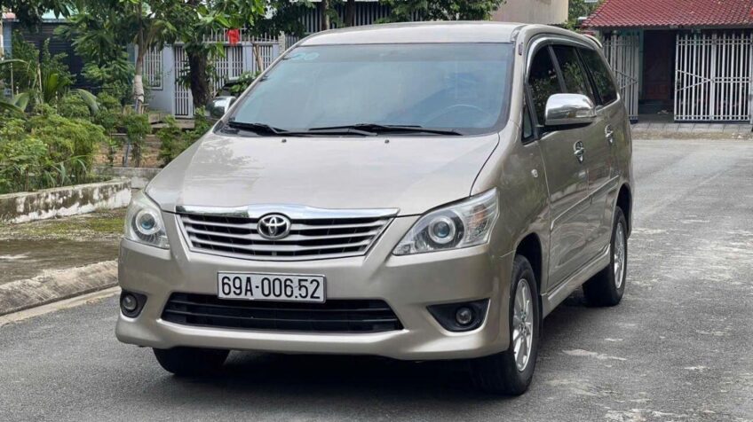 Bán xe Toyota Innova 2.0E  MT – 2013 Cũ