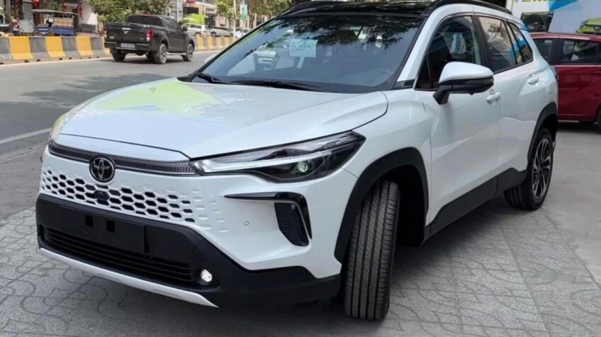 Bán xe Toyota Corolla Cross 1.8V AT – 2024 Mới