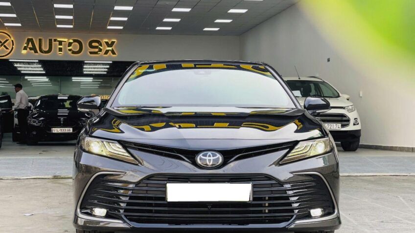 Bán xe Toyota Camry 2.0Q AT – 2024 Cũ