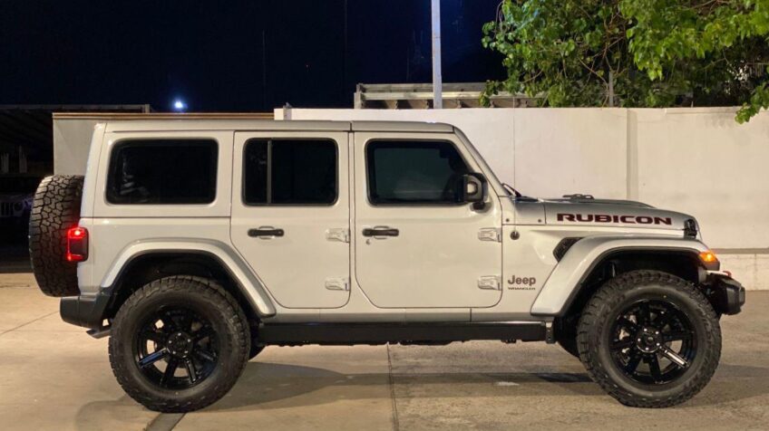 Bán xe Jeep Wrangler Rubicon 2.0 4×4 AT – 2024 Mới