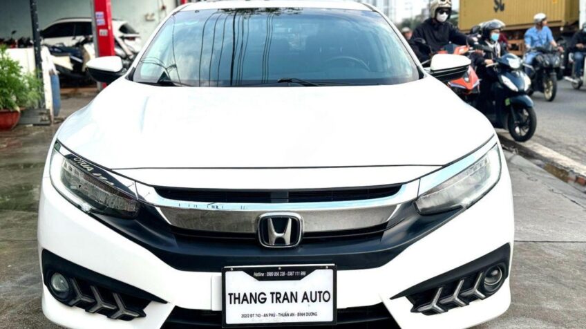 Bán xe Honda Civic 1.5L Vtec Turbo AT – 2017 Cũ