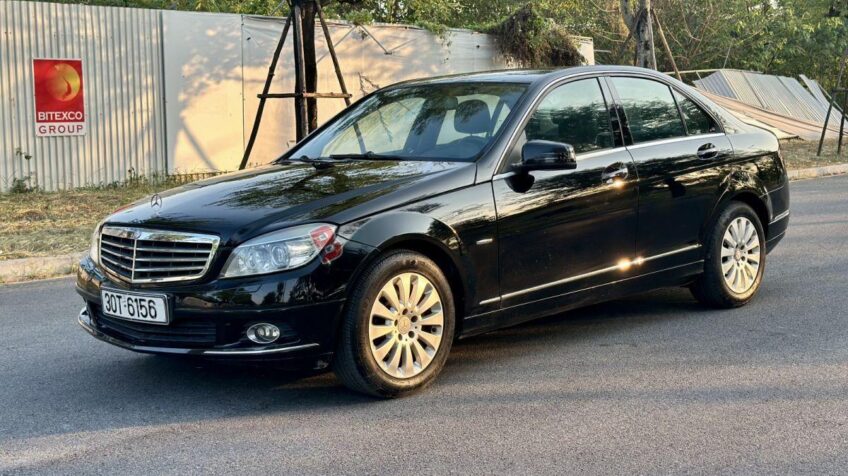 Bán xe Mercedes C class C200 Elegance AT – 2009 Cũ