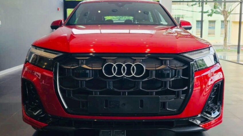Bán xe Audi Q7 45 TFSI Quattro S Line AT – 2024 Mới