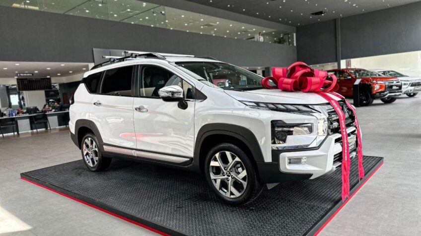 Bán xe Mitsubishi Xpander Cross 1.5 AT – 2024 Mới