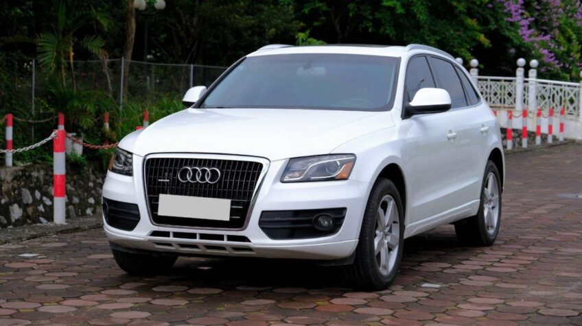 Bán xe Audi Q5 3.2 AT – 2010 Cũ