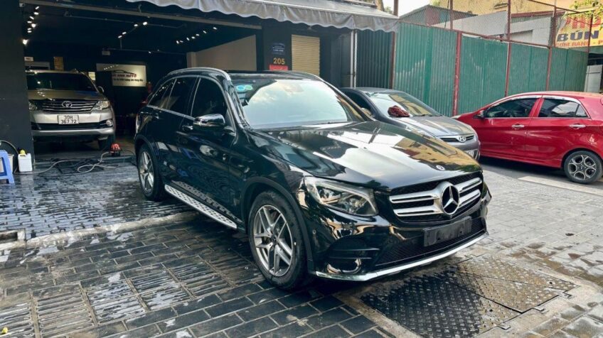 Bán xe Mercedes GLC 300 4Matic AT – 2018 Cũ