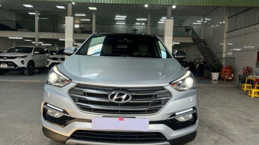 Bán xe Hyundai SantaFe 2.4L 4WD AT – 2018 Cũ