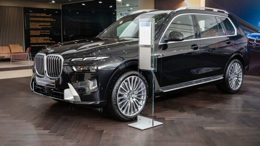 Bán xe BMW X7 xDrive40i AT – 2024 Mới
