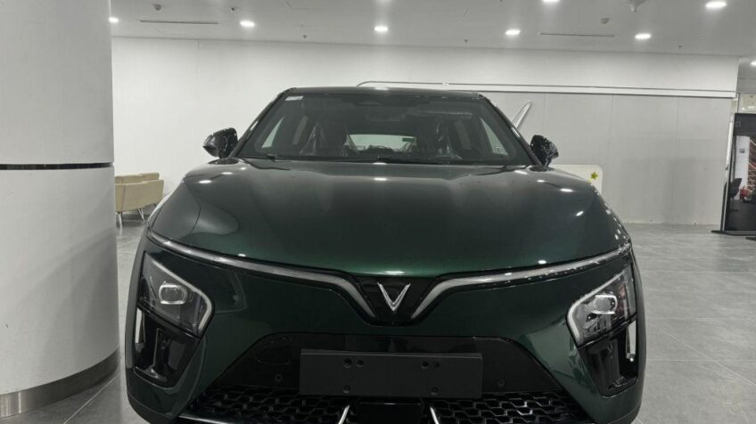 Bán xe VinFast VF7 Plus AT – 2024 Mới