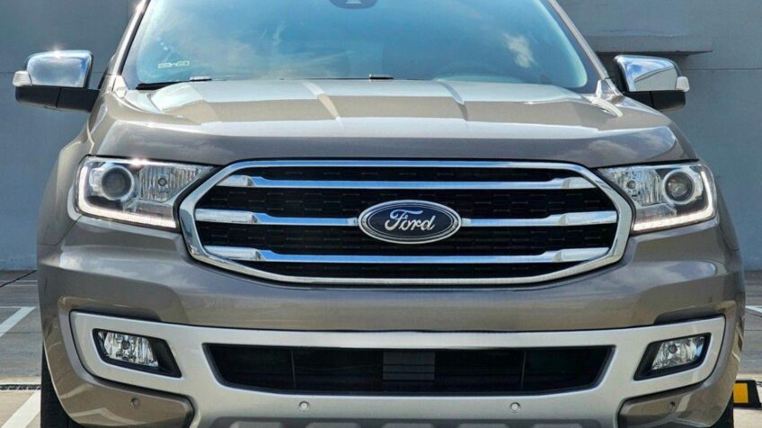 Bán xe Ford Everest Titanium 2.0L 4×4 AT – 2018 Cũ