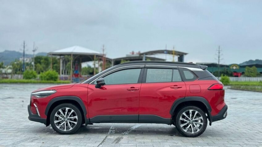 Bán xe Toyota Corolla Cross 1.8V AT – 2021 Cũ